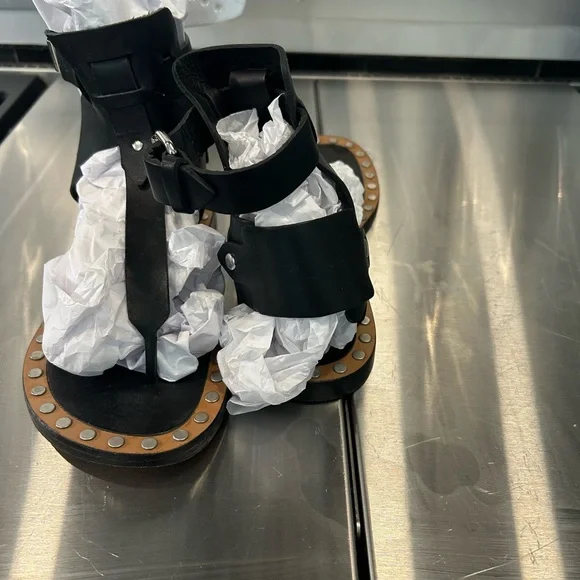 Isabel Marant Black Leather Studded Gladiator Sandals - Picture 4 of 6